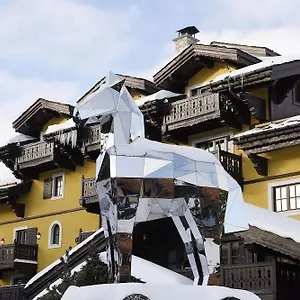 https://cheval-blanc-courchevel.hotels-rhonealpes.com